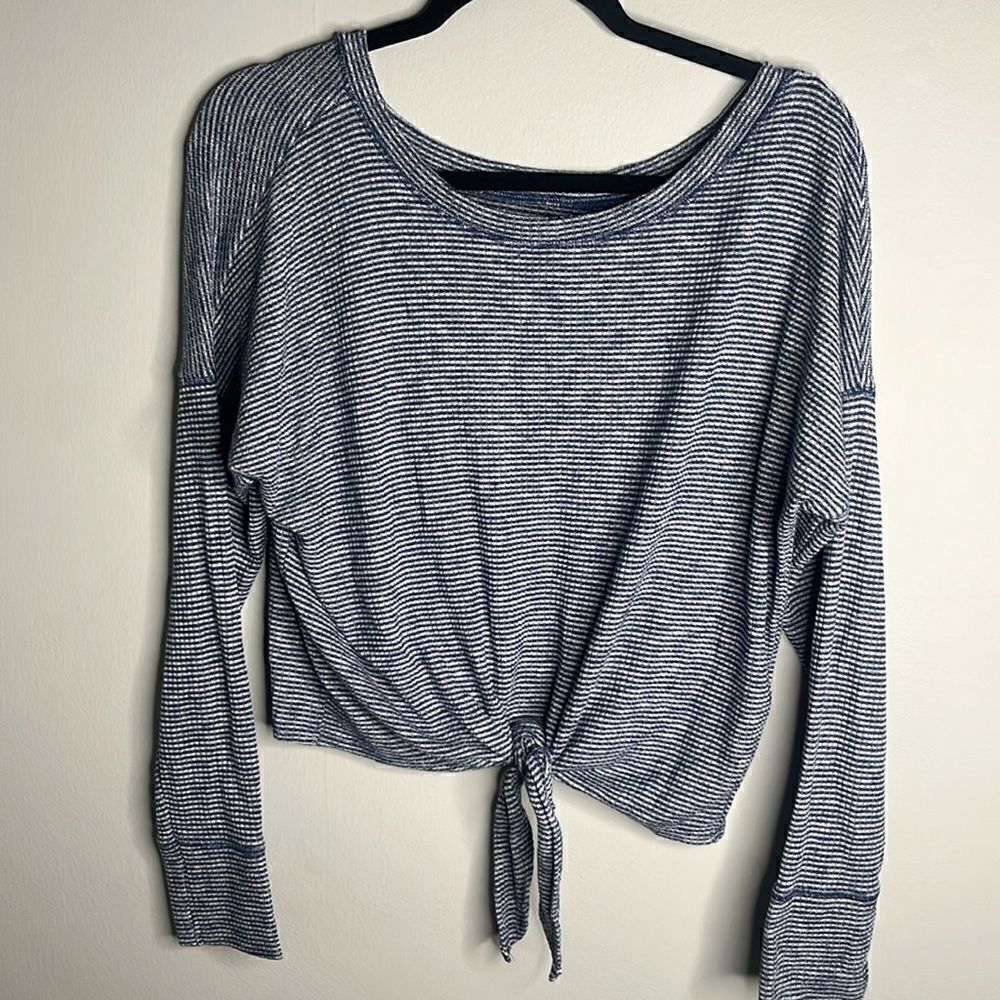 Abercrombie & Fitch Women’s Cropped Longsleeve Blue Striped Top